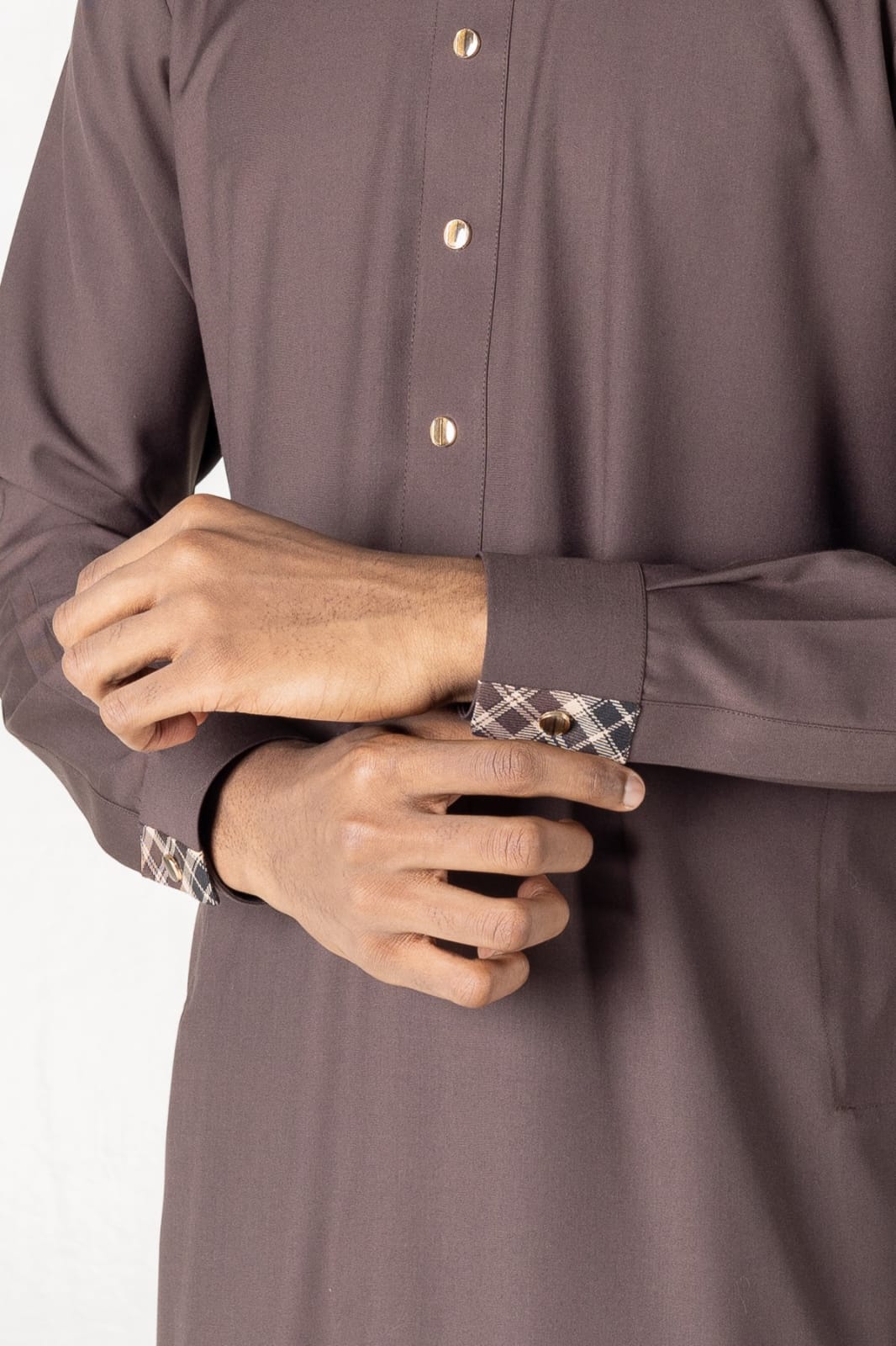 T-04  Brown Classic Men’s Thobe with Printed Detailing
