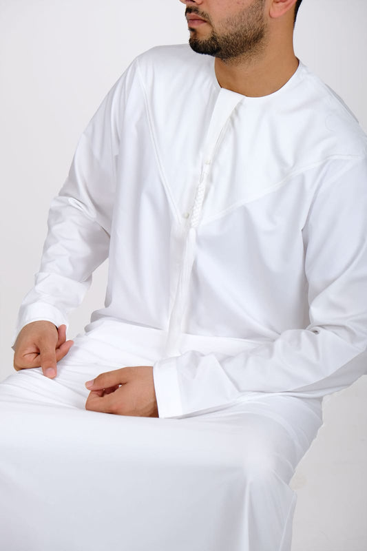 T-06  White Classic Men’s Thobe with Printed Detailing